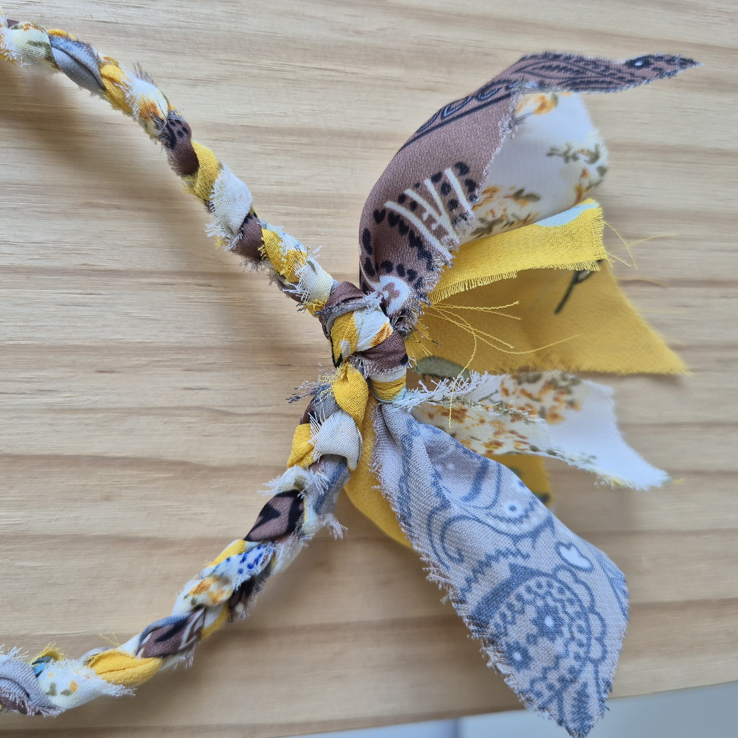 Bandana ketting Geel-Bruin