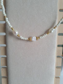 Ketting Gebroken Witte Rocailles & Zoetwaterparels