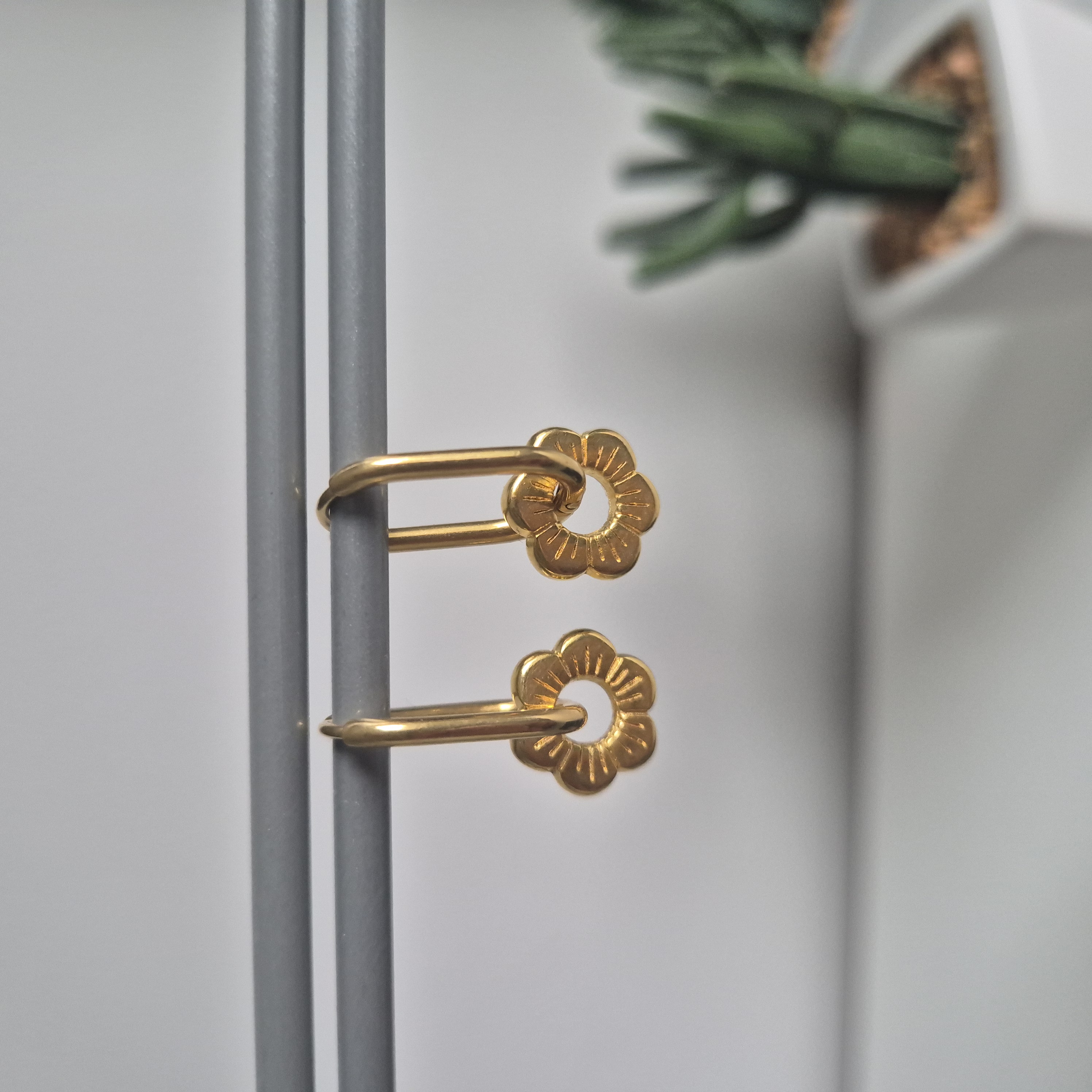 Oorbellen bloem Goud
