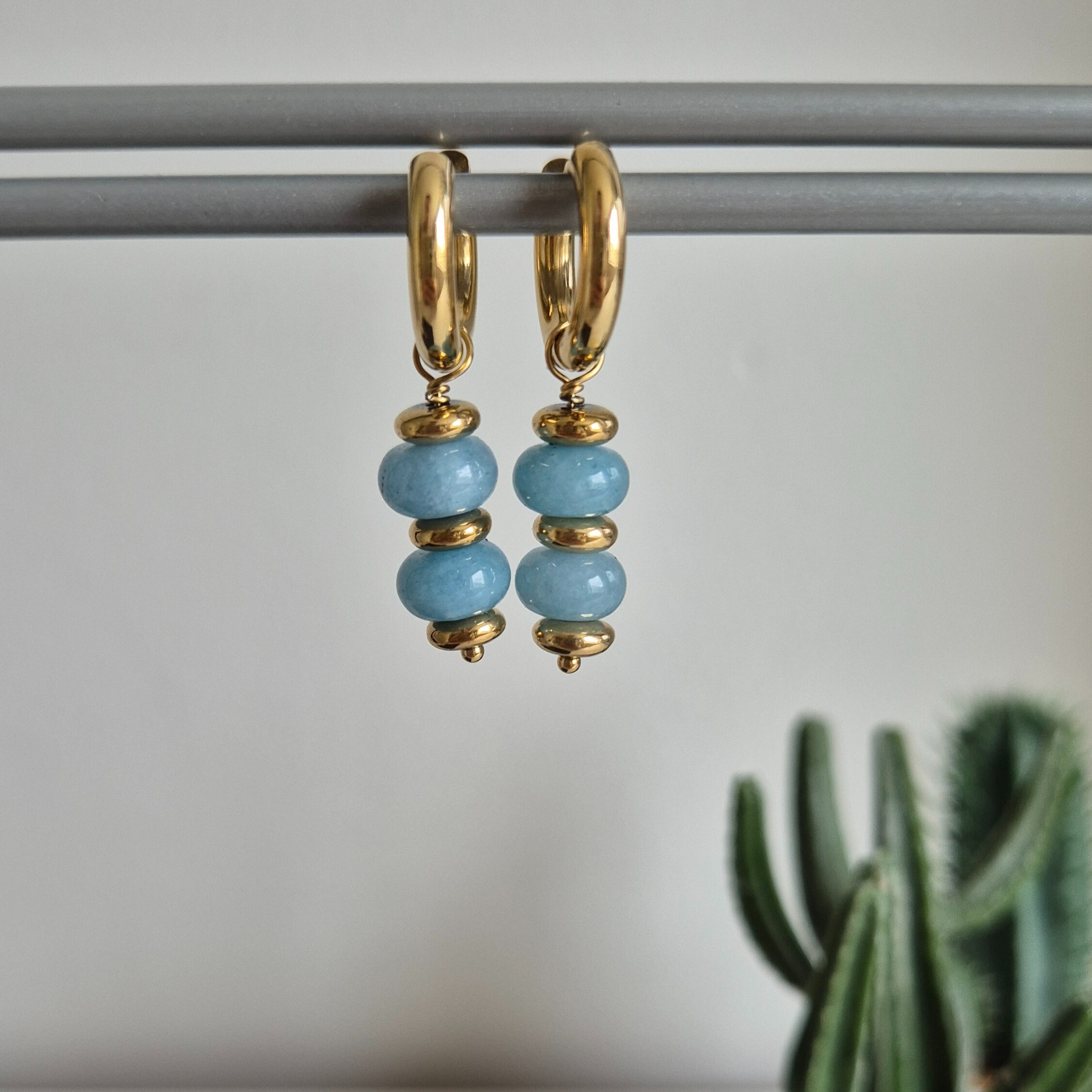 Oorbellen met stenen bolletjes Blauw