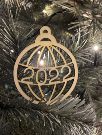 Kerstbal hout jaar 2022