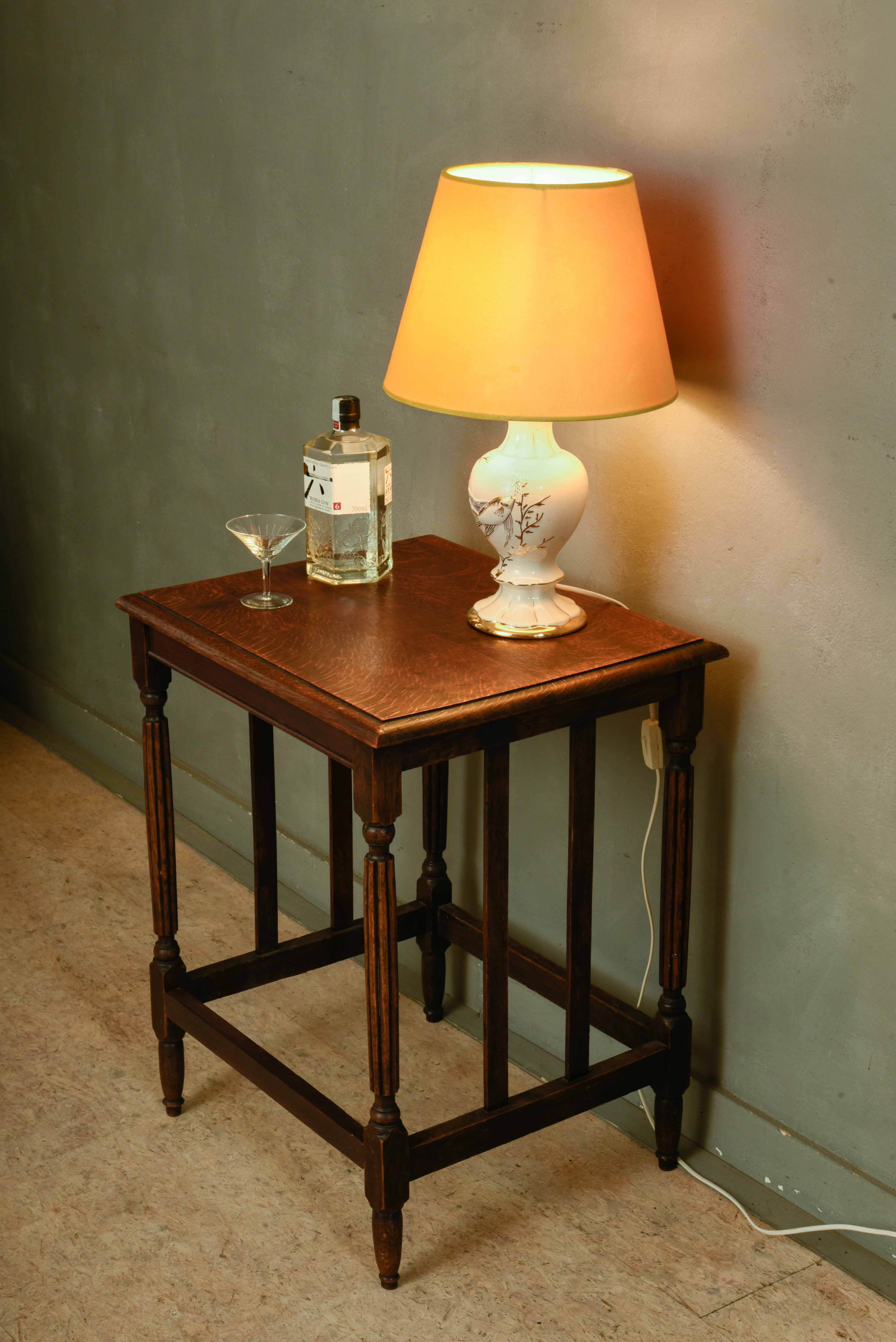 Vintage Wandtafeltje