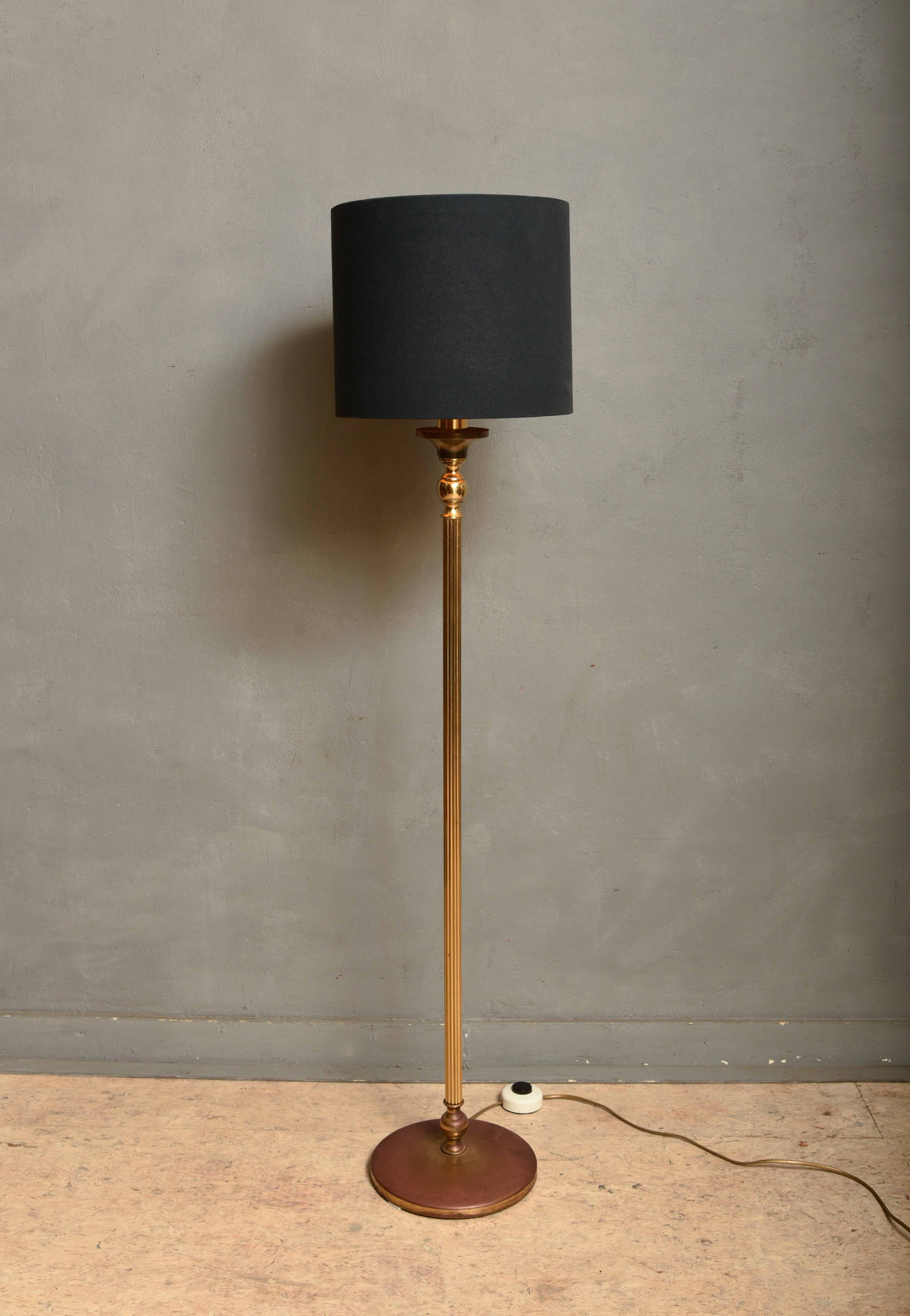 Vintage Gouden Vloerlamp met Zwarte Kap