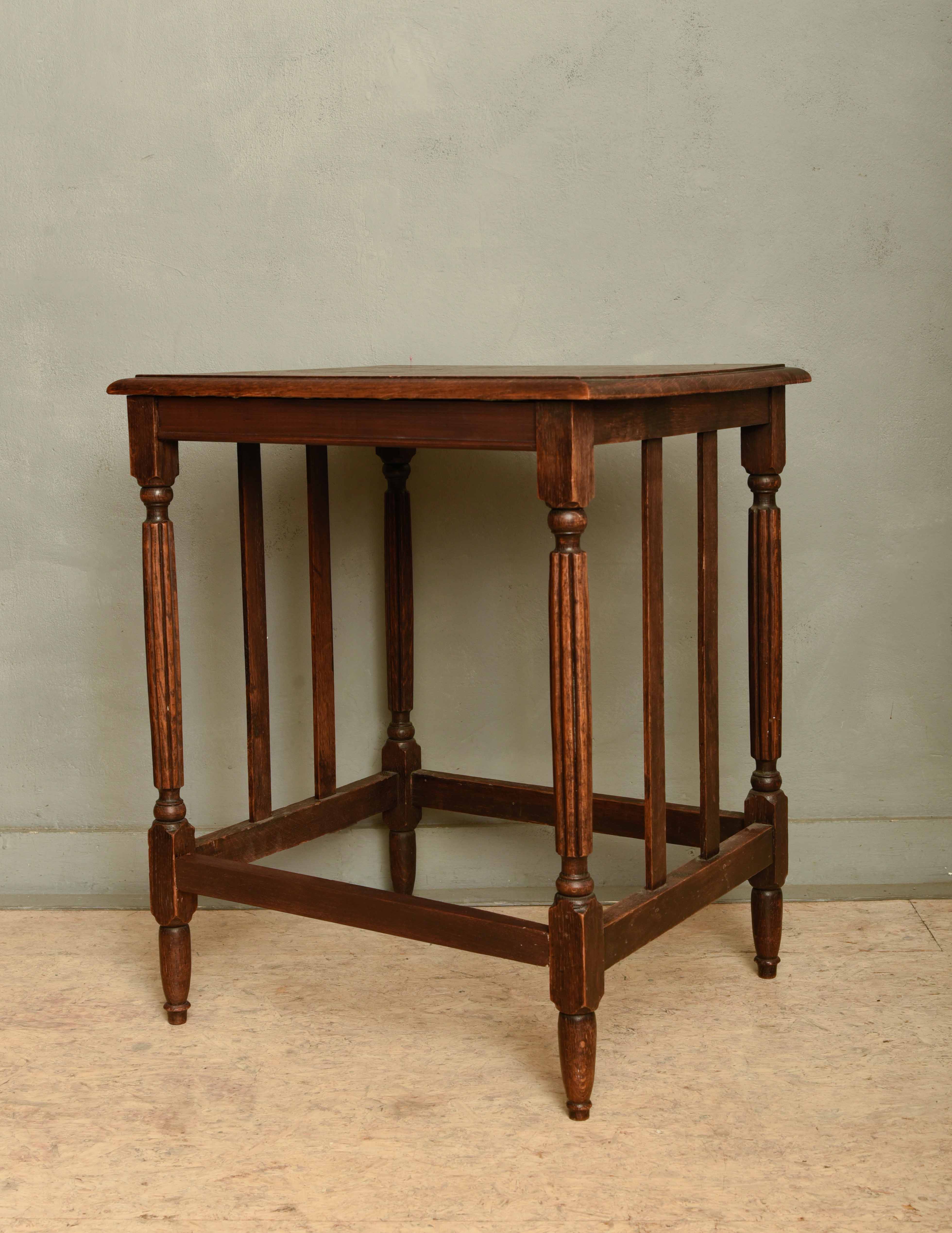 Vintage Wandtafeltje