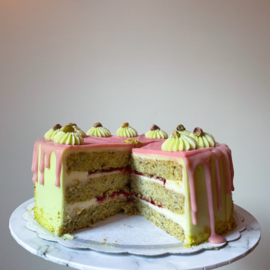 PISTACHIO RASPBERRY CAKE