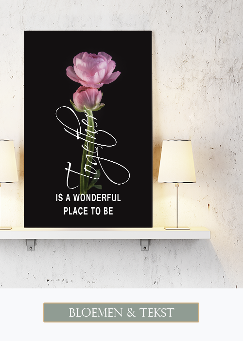Bloemen en tekst op canvas