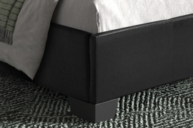 BED 'ROMA' 140X200 MET LATTENBODEM PU ZWART