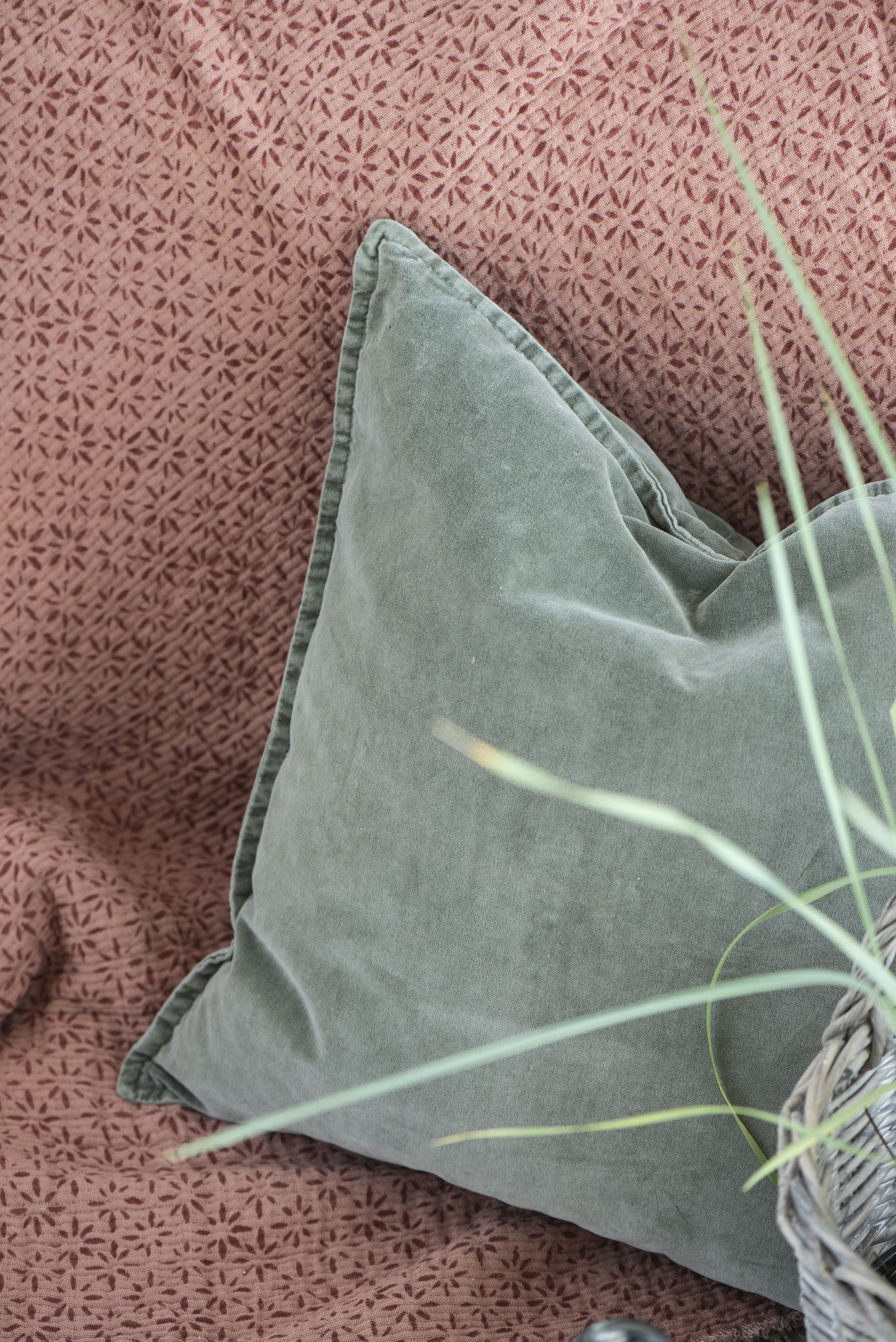 Kussenhoes Velvet | Olive Groen | IB Laursen