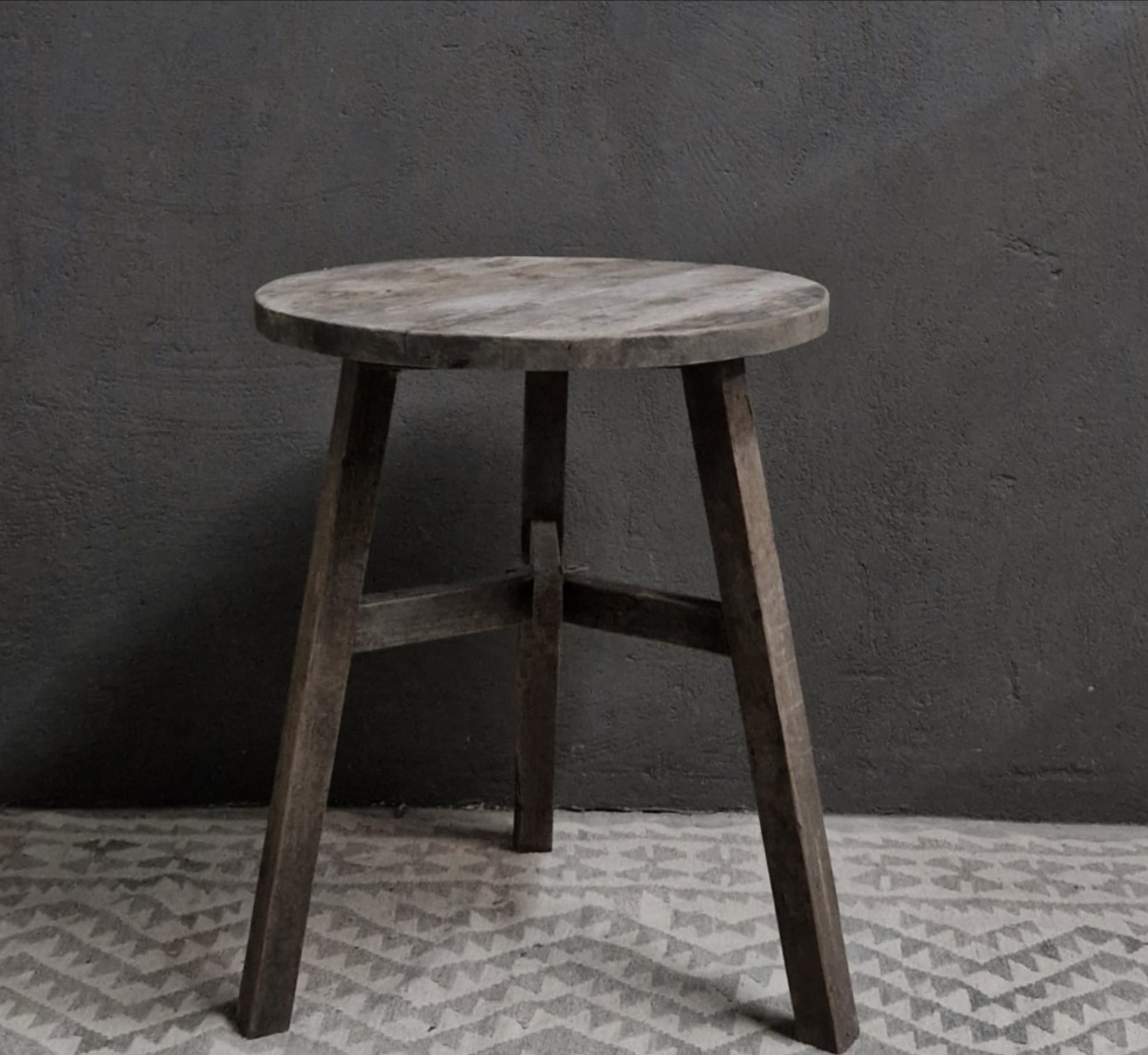 Luksa bijzettafel Yorre