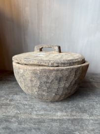 Unieke houten bak met deksel M nr.4