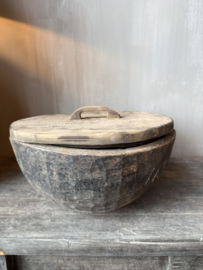 Unieke houten bak met deksel L nr.1