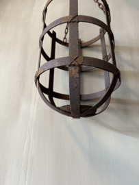 Metalen roestige hanger