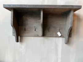 Aura Peeperkorn old farm kapstok