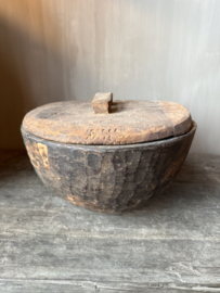 Unieke houten bak met deksel M nr.3
