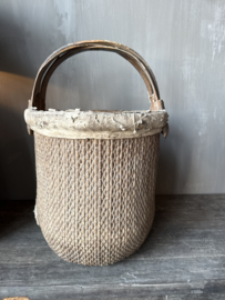 Aura Peeperkorn big bamboo basket