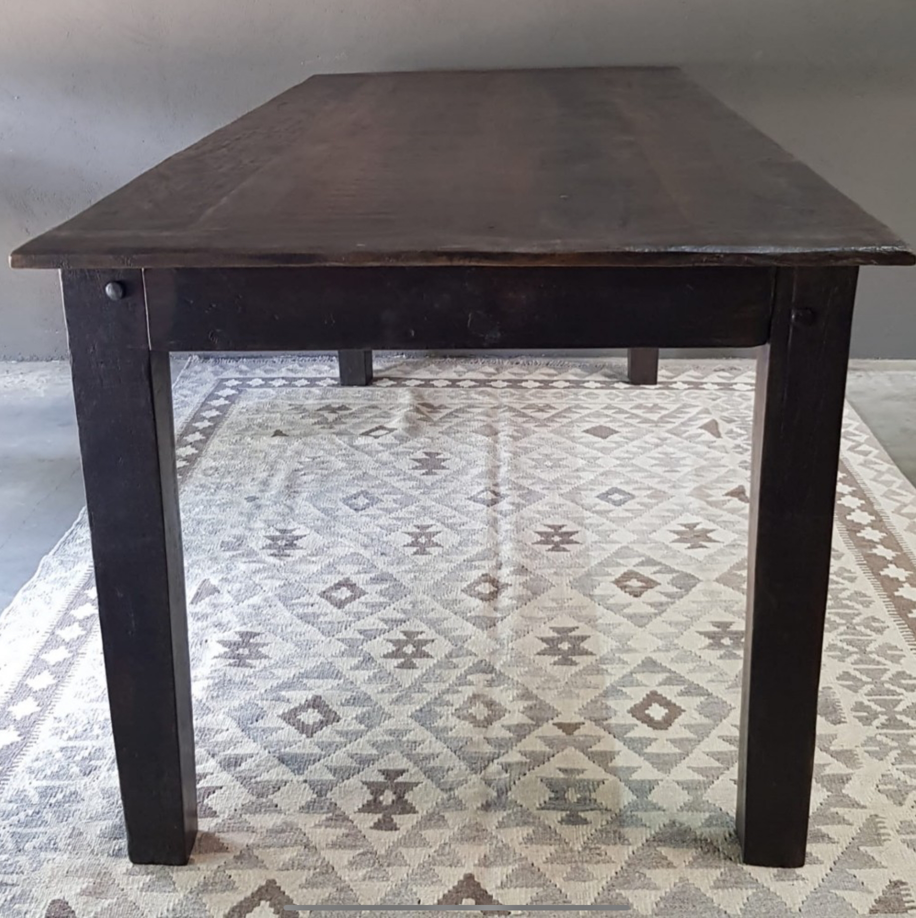 Luksa eettafel met kopse lat