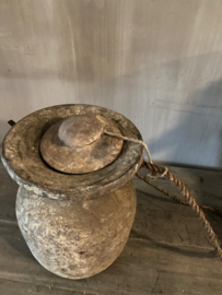 Nepalese houten kruik met deksel nr.101
