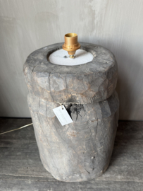 Aura Peeperkorn lamp oude vijzel