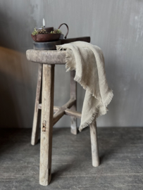 Uniek houten krukje rond nr.5