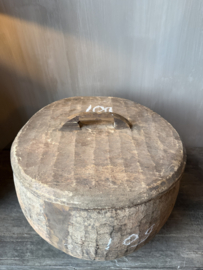 Unieke houten bak met deksel L nr.3