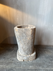 Unieke houten vijzel nr.1