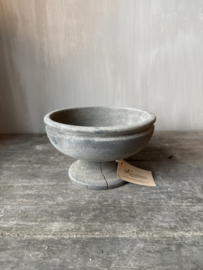 Houten schaal op voet Mawar