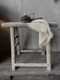 Uniek houten krukje recht nr.4