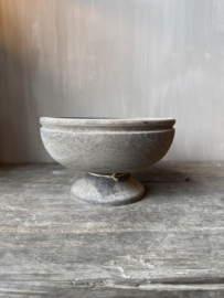 Houten schaal op voet Lestari