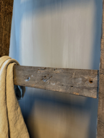 Aura Peeperkorn old barn ladder 250cm