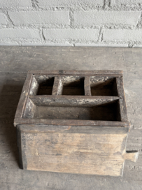 Houten bak met schuif nr.1