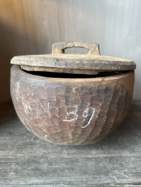 Unieke houten bak met deksel M nr.1