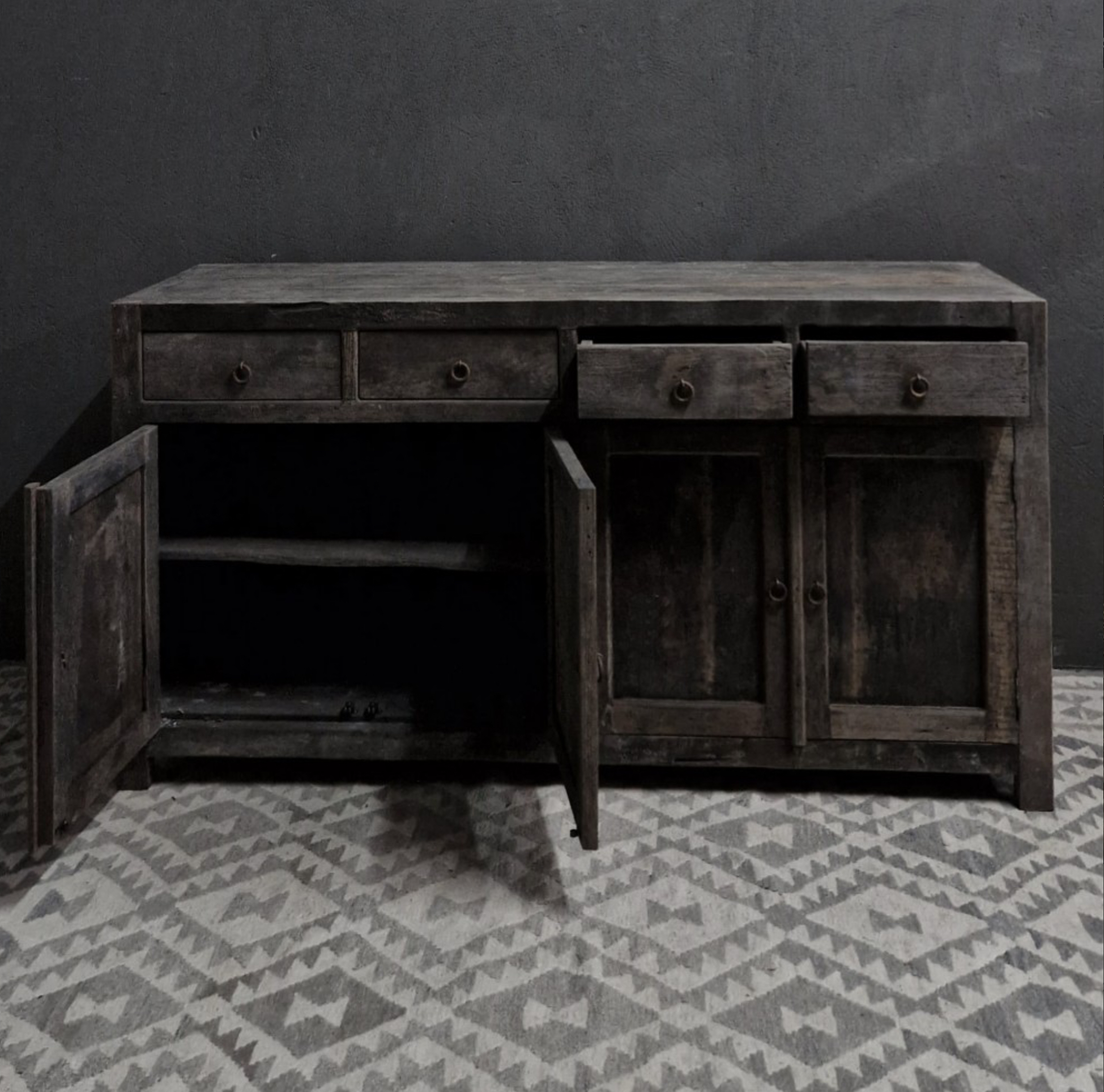 Luksa dressoir Faber