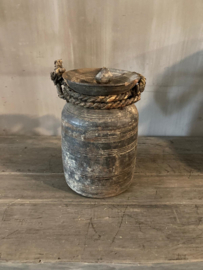 Nepalese houten kruik met deksel nr.92