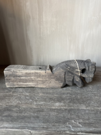 Aura Peeperkorn wooden horse nr.3