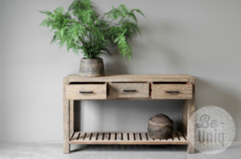 Capital sidetable nice