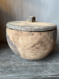 Unieke houten bak met deksel M nr.1