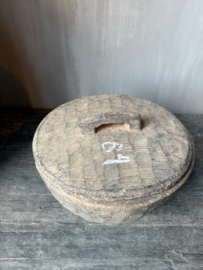 Unieke houten bak met deksel M nr.4