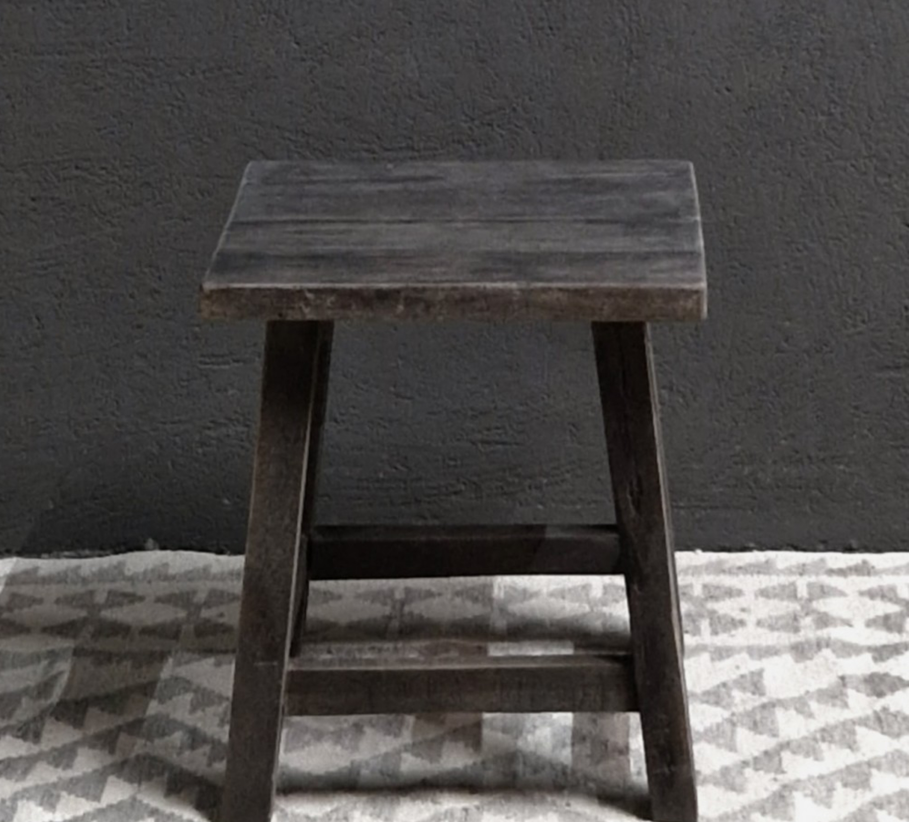 Luksa bijzettafel Byorick