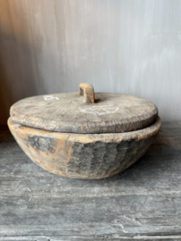Unieke houten bak met deksel M nr.5