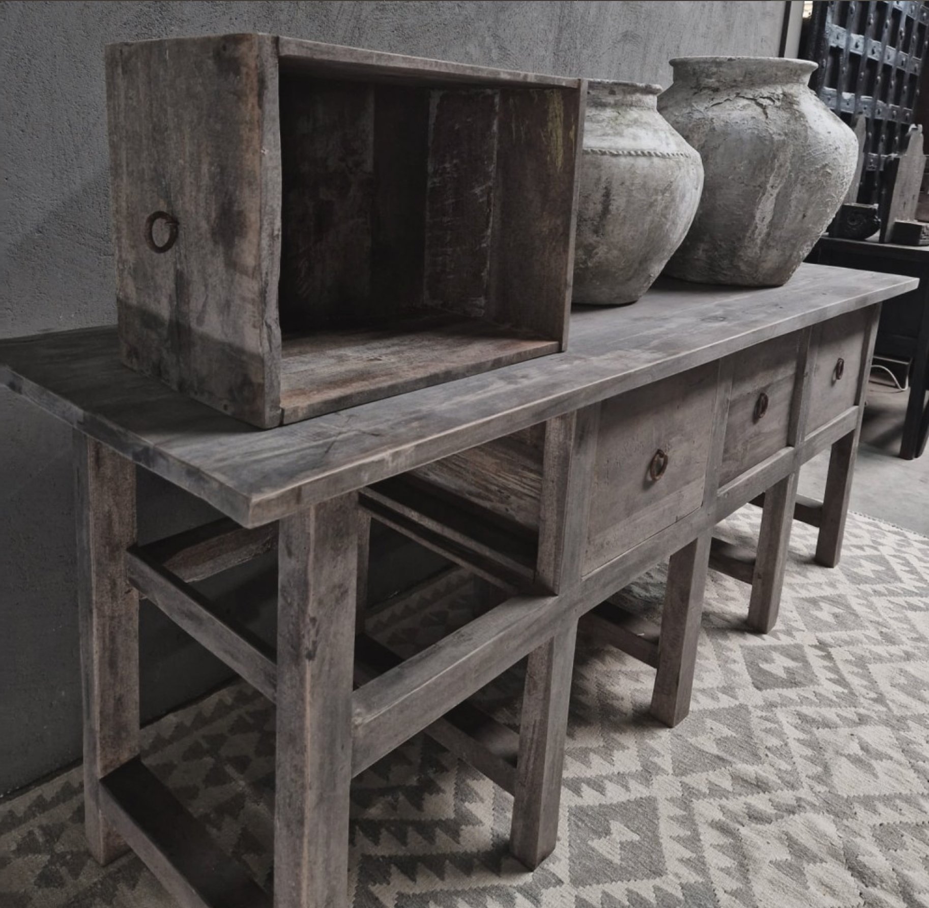 Luksa wandtafel Twann