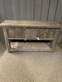 Old barn sidetable met deurtje en onderblad