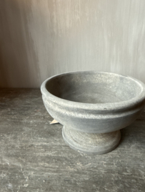 Houten schaal op voet Mawar