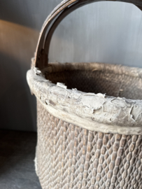 Aura Peeperkorn big bamboo basket