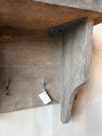 Aura Peeperkorn old farm kapstok