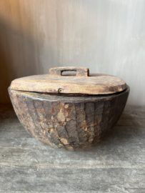 Unieke houten bak met deksel M nr.3
