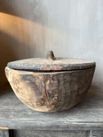 Unieke houten bak met deksel L nr.4