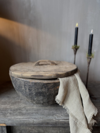 Unieke houten bak met deksel L nr.1