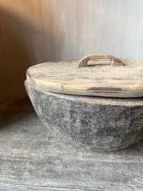 Unieke houten bak met deksel L nr.1