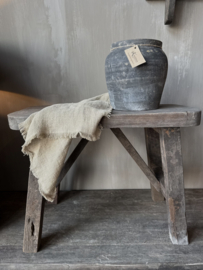 Aura Peeperkorn Old farm bench