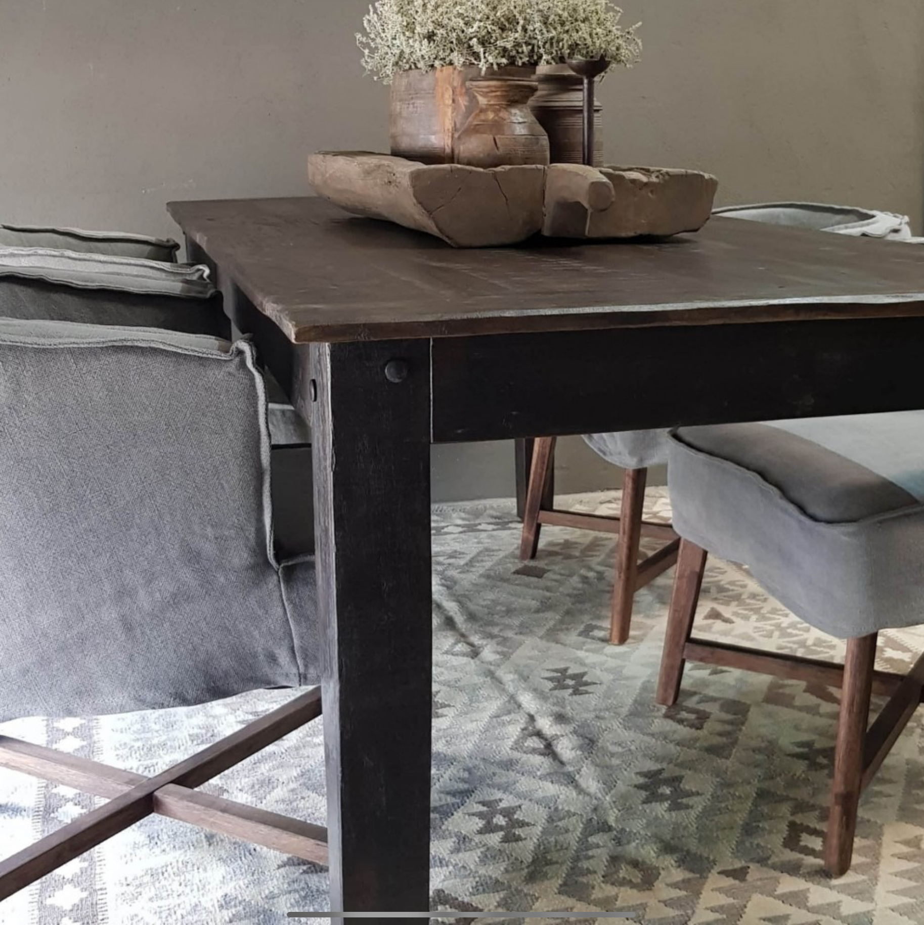 Luksa eettafel met kopse lat